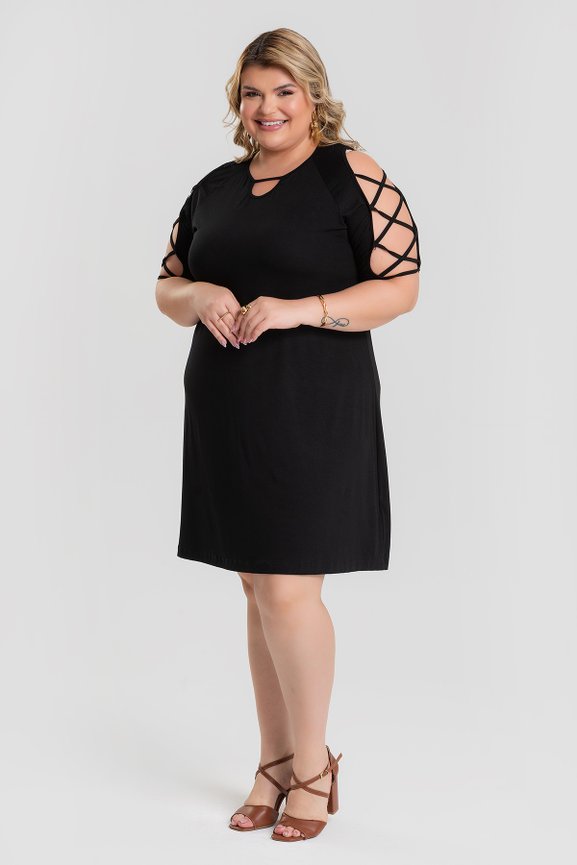 Vestido Plus Size Evasê com Manga Trançada | Conforto e Estilo